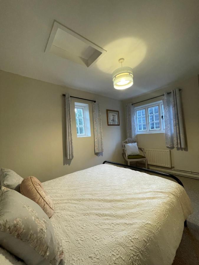 Historic Cambridgeshire Cottage Godmanchester المظهر الخارجي الصورة