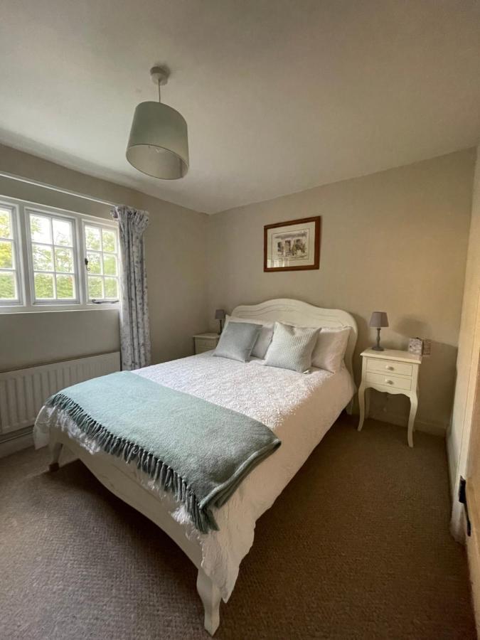 Historic Cambridgeshire Cottage Godmanchester المظهر الخارجي الصورة